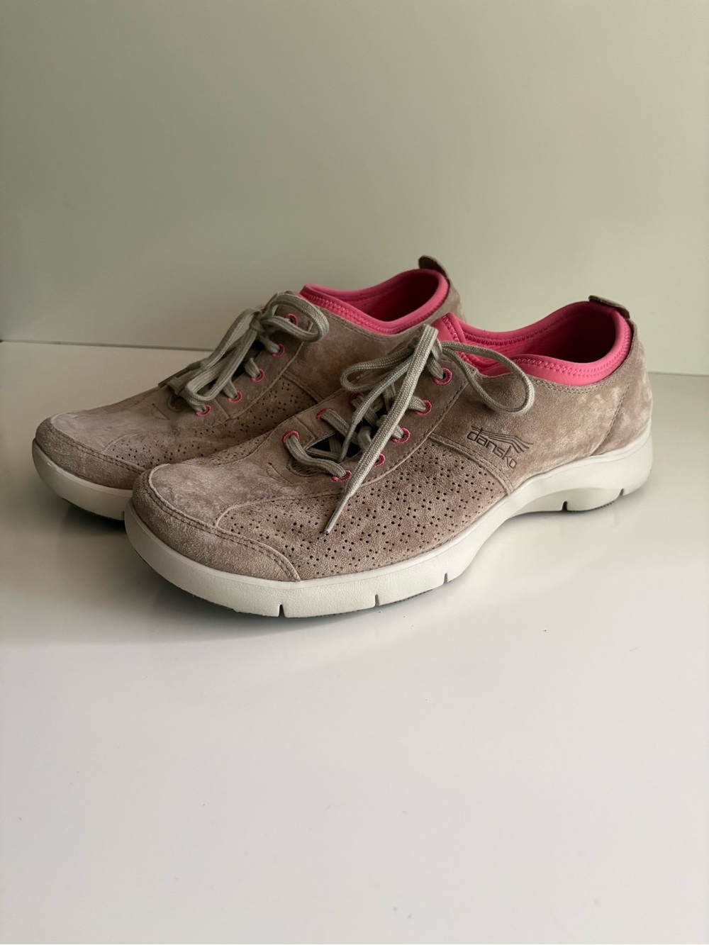 Dansko Women’s Elise Suede Lace-Up Sneakers Size 42 US 12